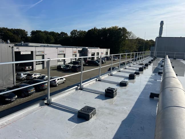 Kunststof dakbedekking detail